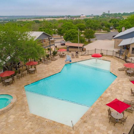 Sun Retreats Texas Hill Country Hotel New Braunfels Bagian luar foto