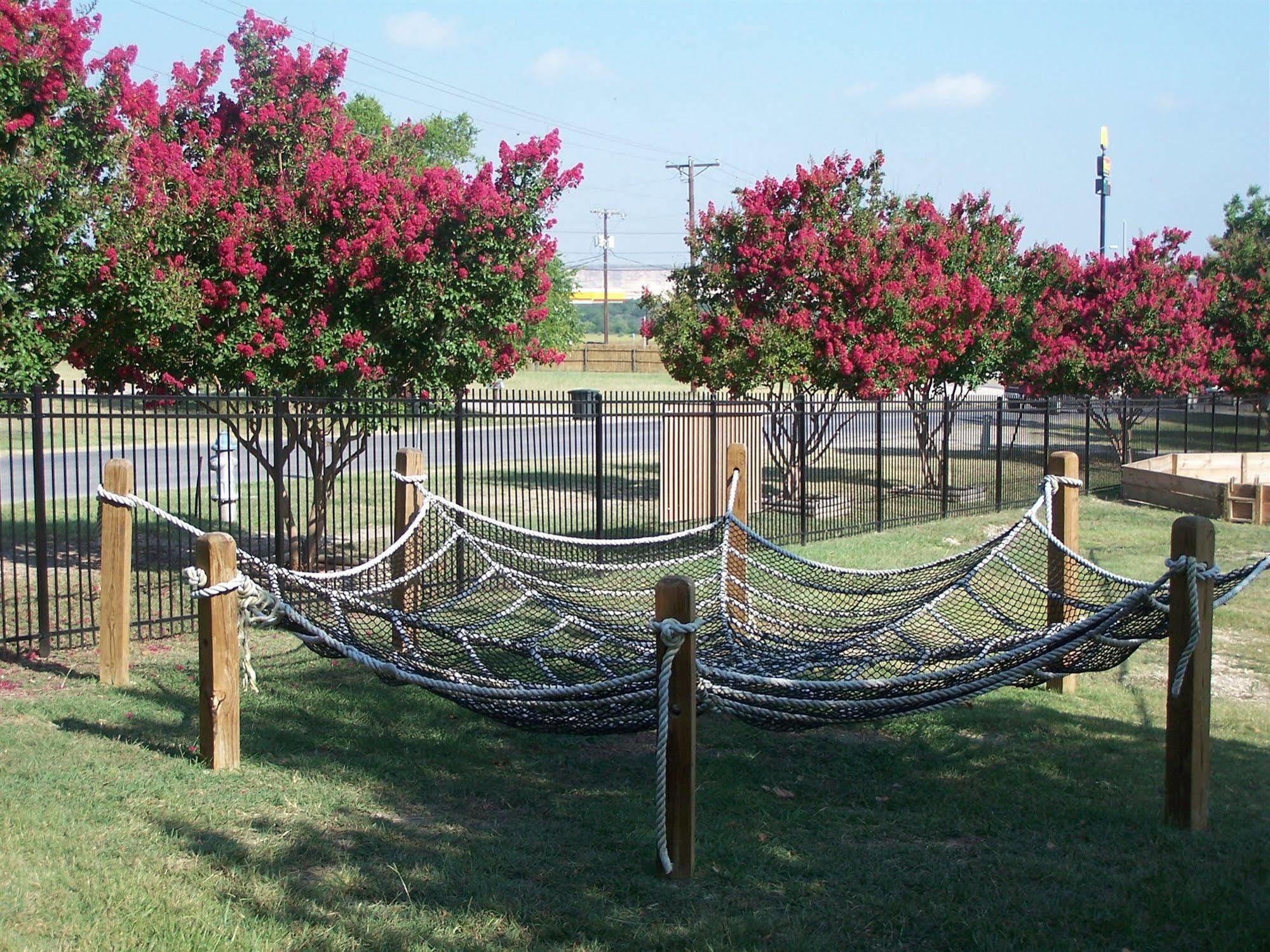 Sun Retreats Texas Hill Country Hotel New Braunfels Bagian luar foto